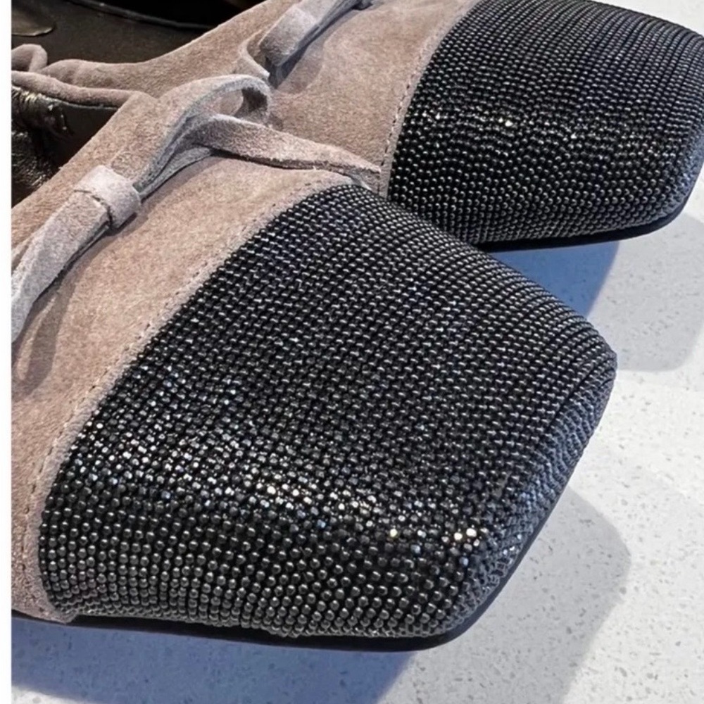 Brunello Cucinelli Suede Ballet Flats with Monili cap toe and bow Size 39.5 - Picture 7 of 12